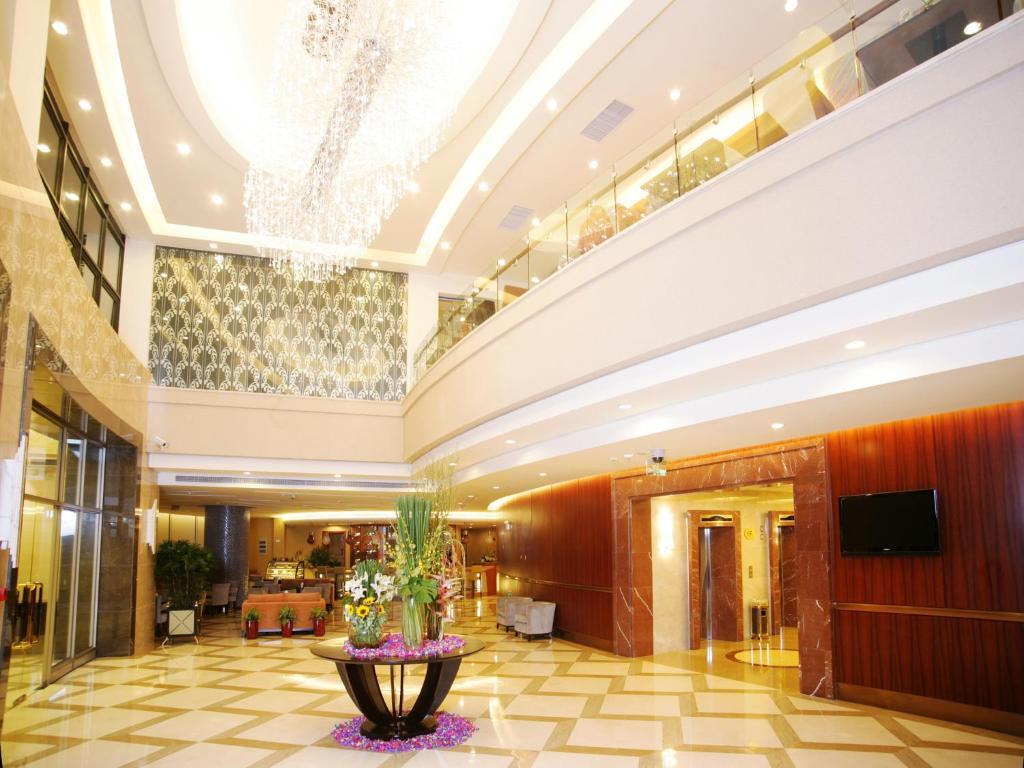 Ramada Shanghai Wujiaochang Hotel Interior photo