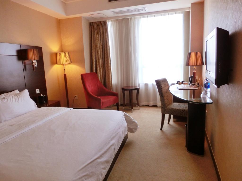 Ramada Shanghai Wujiaochang Room photo
