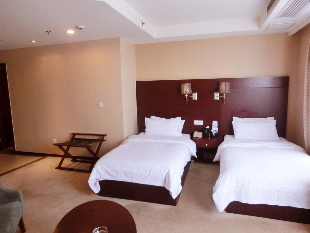 Ramada Shanghai Wujiaochang Room photo